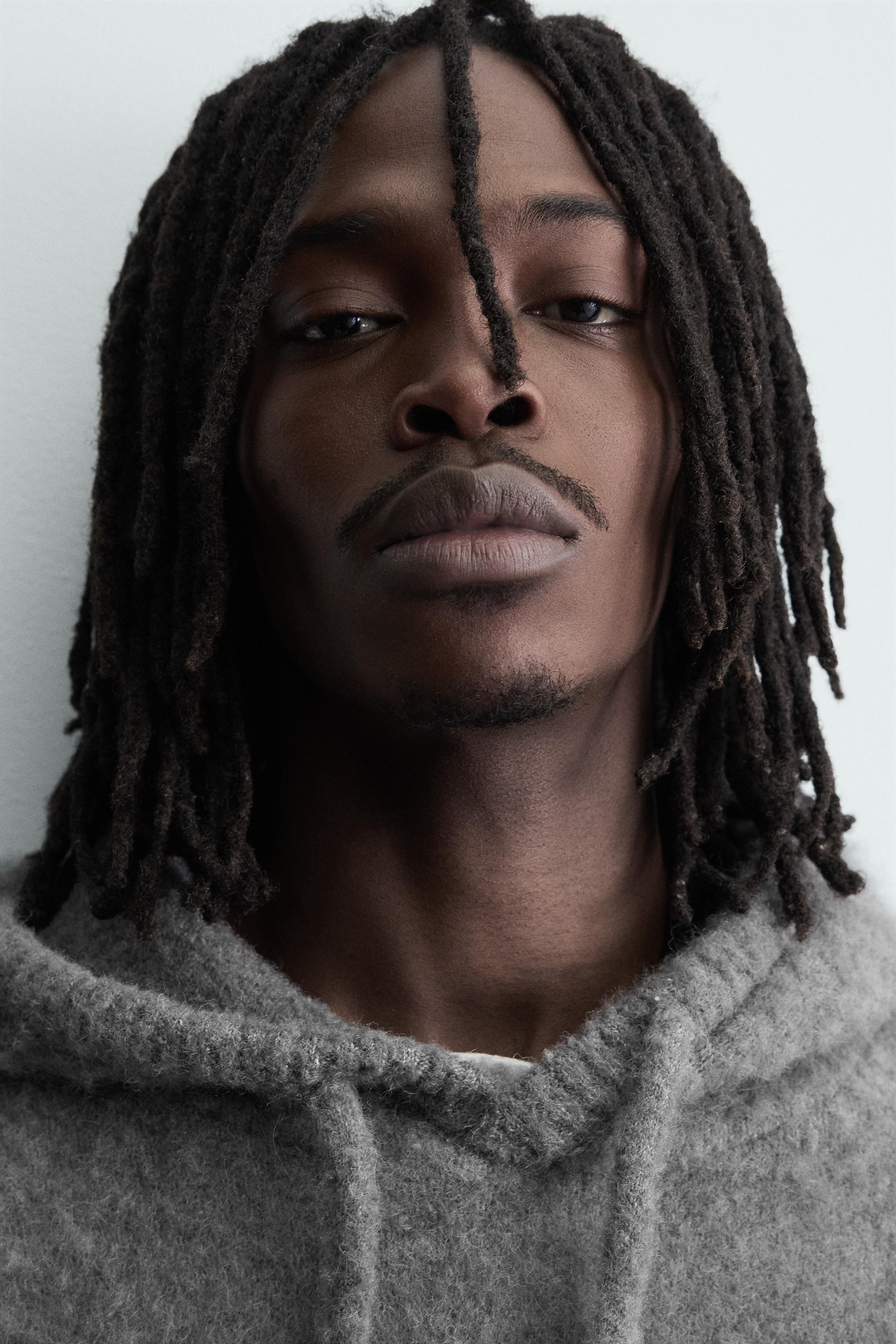 BRUSHED KNIT SWEATSHIRT